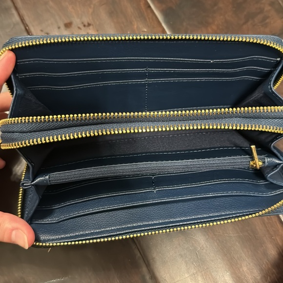 Target wristlet wallet - Picture 2 of 2